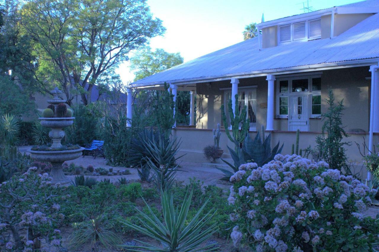 Bisibee Guest House Oudtshoorn Exterior foto